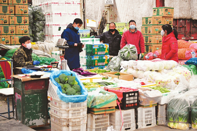 山西太原 蔬菜貨源充足，農(nóng)副產(chǎn)品供銷兩旺